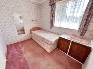 Bedroom- click for photo gallery